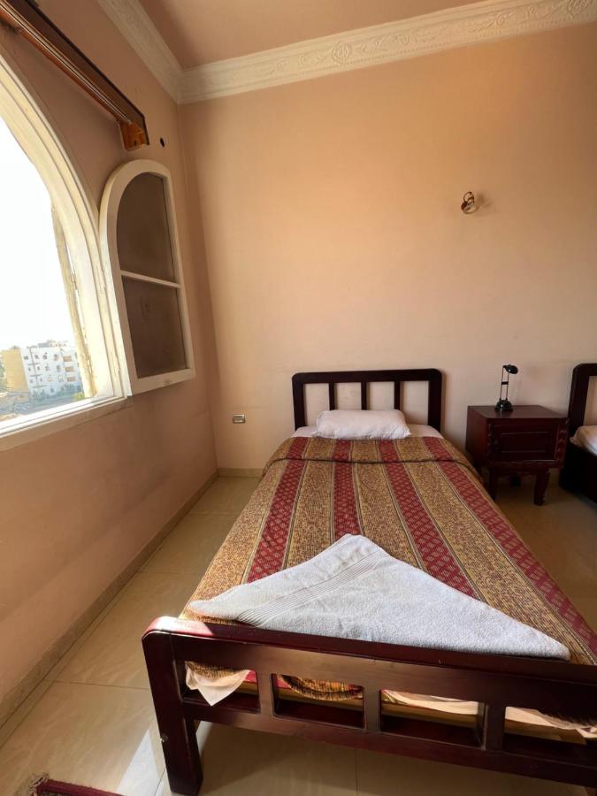 Hotel Harmony House Louxor Extérieur photo